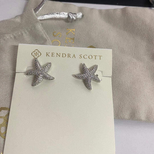 Silver Starfish Earrings